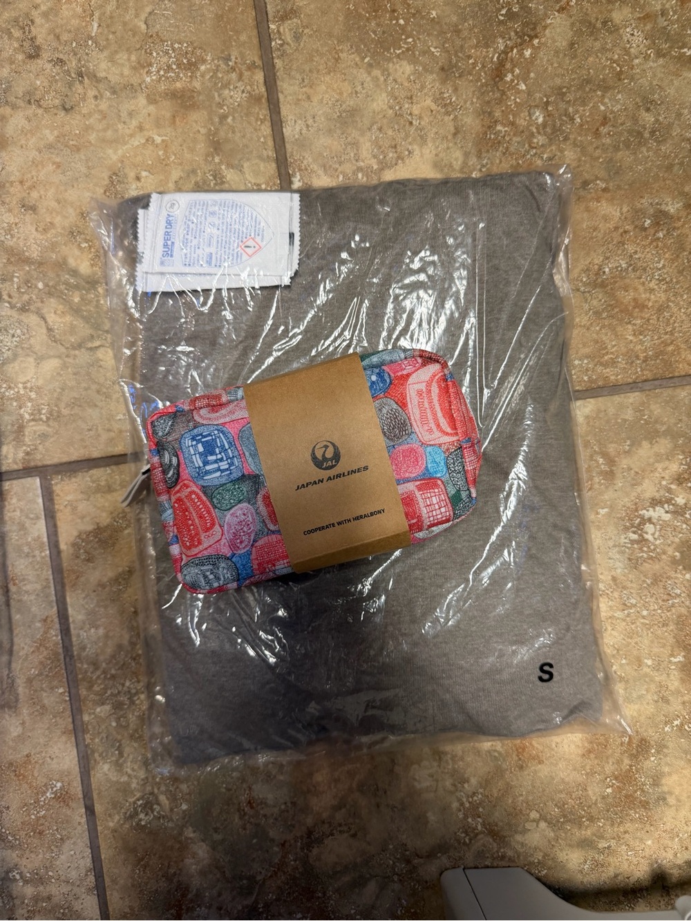 JAL first class relax wear and amenity kit